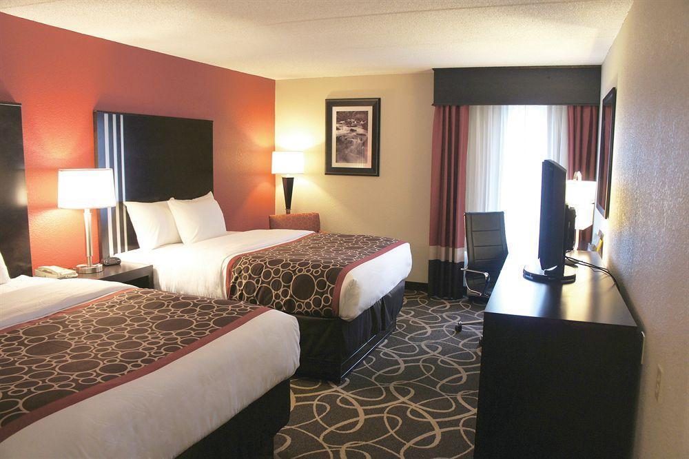La Quinta Inn & Suites - New River Gorge National Park Summersville Bagian luar foto