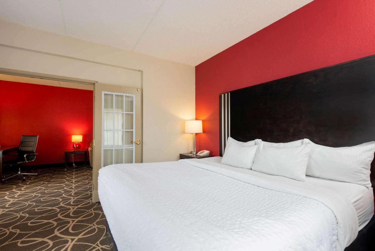 La Quinta Inn & Suites - New River Gorge National Park Summersville Bagian luar foto