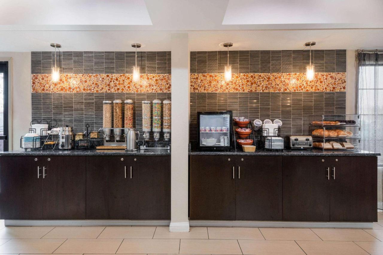 La Quinta Inn & Suites - New River Gorge National Park Summersville Bagian luar foto
